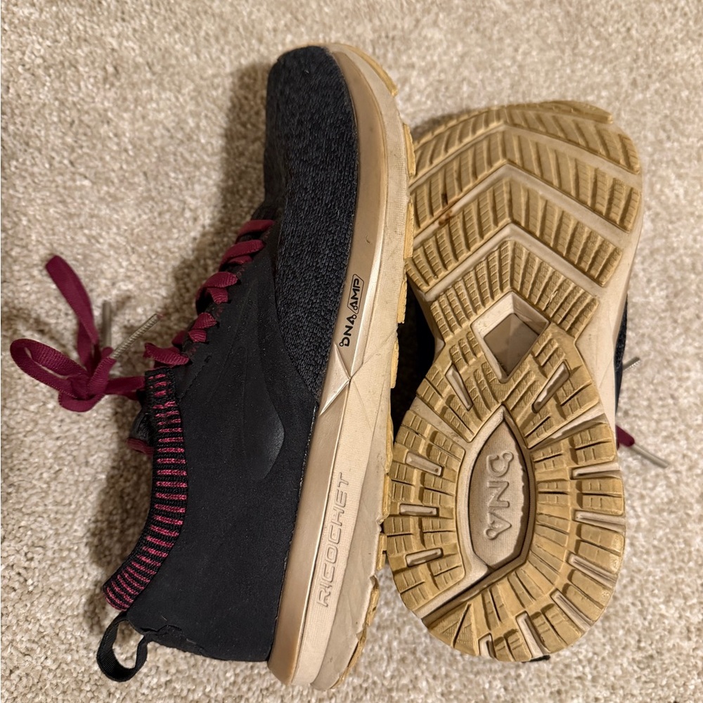 Brooks Ricochet - Picture 2 of 2